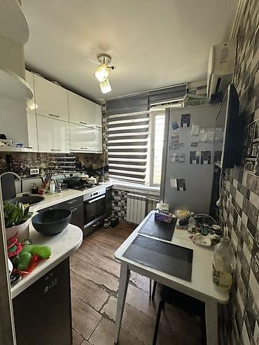 Продажа квартир: 3 комнаты, 58 м², 10 мкр 104 серия, 4 этаж, Косметический ремонт — 3