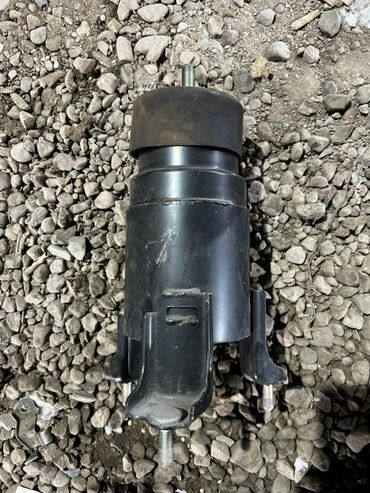 Подушки мотора: Подушка мотора Lexus — 6