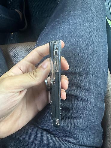 vertu phone: Vertu Aster, 2 GB, rəng - Gümüşü, İki sim kartlı — 2