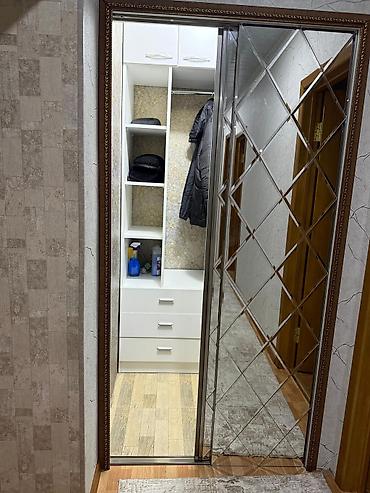 hamam rəfləri: Mənzildə tam qurulu və funksional mətbəx və sanitar qovşaq təqdim — 2