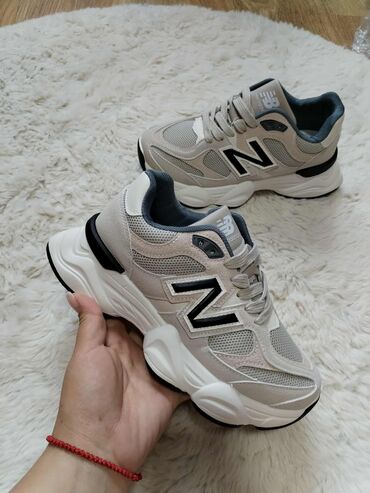 Women's Sneakers and athletic shoes: New Balance, 38, bоја - Siva — 5