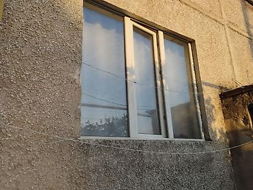продам участок: Комната в частном доме - Уютная комната с большим окном и выходом на — 1