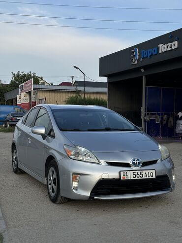 corolla runx: Toyota Prius: 2015 г., 1.8 л, Гибрид, Хэтчбэк