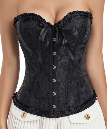 Çəkmələr: Leopard printli qadın botları, sivri burunlu və stiletto dabanlıdır — 6