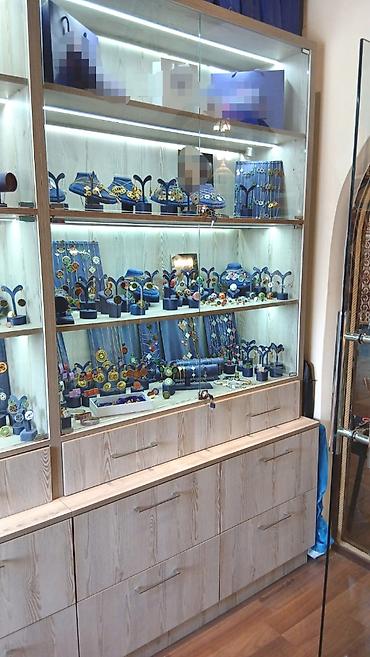 polka satilir: Shopping qalereyasının bağlanması ilə əlaqədar quraşdırılmış mebel — 3