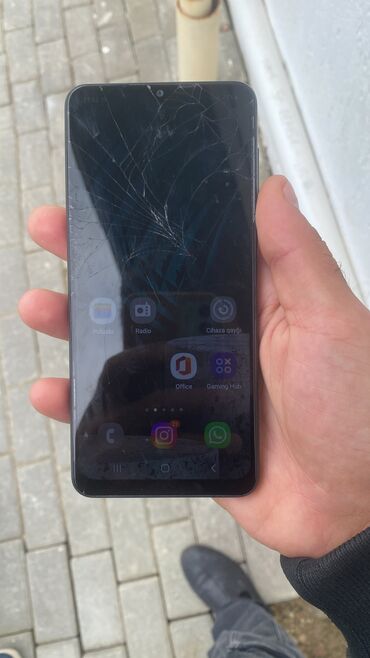 yemek isiden: Samsung Galaxy A12, Barmaq izi, İki sim kartlı, Face ID