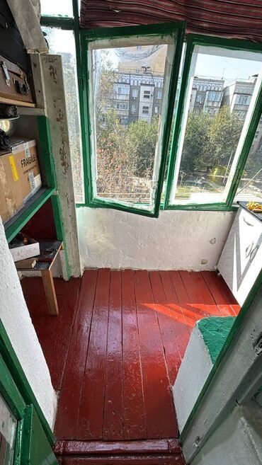 срочная продажа авто бишкек: 1 бөлмө, 17 кв. м, Жатакана жана мейманкана түрүндө, 3 кабат, Косметикалык ремонт