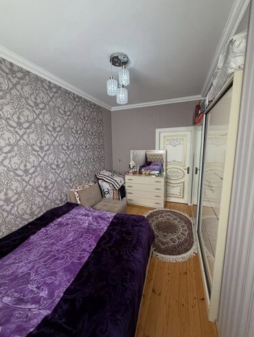 Balkonlar: 56 kv 2 otaq Əşyalı satılır kupca var 6/5i -da lalafo.az — 3 Balkonlar: 56 kv 2 otaq Əşyalı satılır kupca var 6/5i — 3