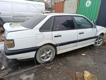 Volkswagen: Volkswagen Passat: 1988 г., 1.8 л, Автомат, Бензин, Седан