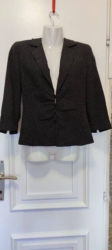 Sakoi: Fantastičan originalni Armani sako. Elegantan, visokog kvaliteta — 6