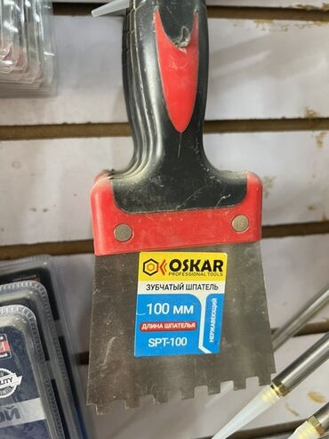отвертки для телефона: Зубчатый шпатель Oskar Professional Tools длиной 100 мм изготовлен из