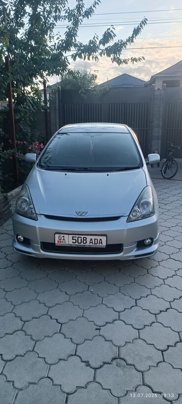 срочно срочно продам машину: Toyota WISH: 2003 г., 1.8 л, Автоматтык, Бензин, Вэн/Минивэн