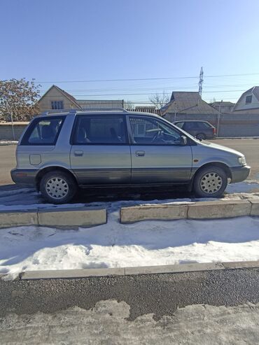 Mitsubishi: Mitsubishi Space Wagon: 1993 г., 2 л, Механика, Бензин, Минивэн