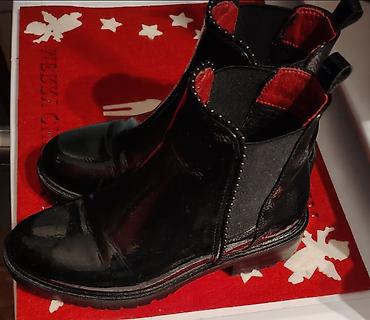 nine west papuče: Ženske lakovane gležnjače – crne, Chelsea stil - Sjajan crni lak — 6
