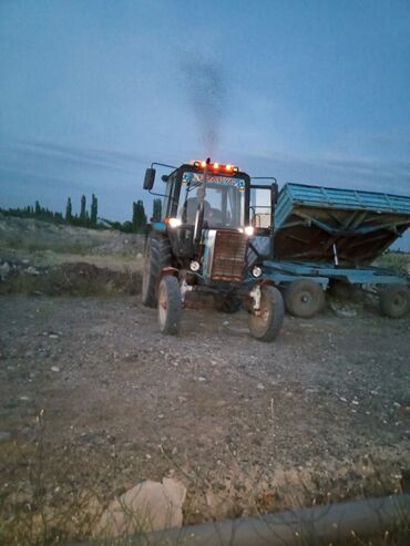 Тарелки: Belarus MTZ tipli təkərli traktor və qoşqu - Güclü dizel mühərrik, ön