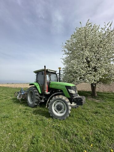 Другие тракторы: Трактор колесный с кабиной, универсальный для полевых работ. Основные — 15