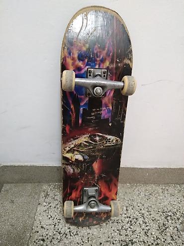 posta kula: Skateboard dužine 67 cm, širine 19,5 cm, polovan Skateboard dužine 60 — 9