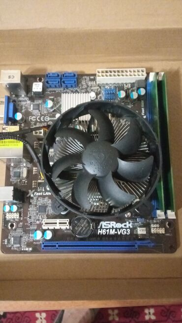 ddr 3 8gb: Продаю комплект: материнка Asrock H61-VG3 1155 сокет. ОЗУ 4 Гб (2х2гб)