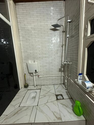 Отели и хостелы: Адал Хостел — круглосуточно, размещение по 800 сом с человека at lalafo.kg — 12 Отели и хостелы: Адал Хостел — круглосуточно, размещение по 800 сом с человека — 12