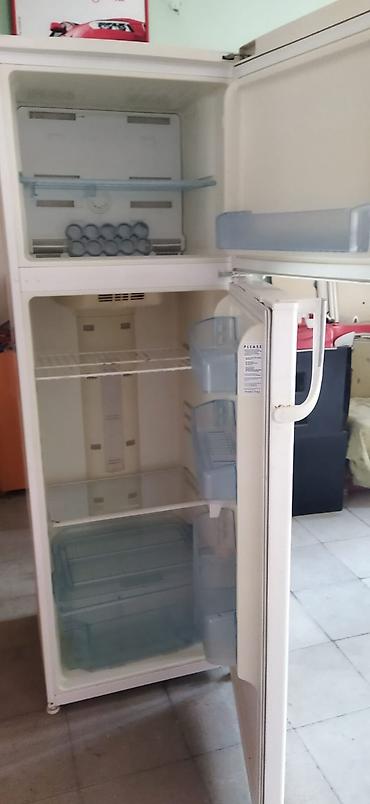 xaladelnik ev: İşlənmiş 2 qapılı Beko Soyuducu Satılır, rəng - Ağ — 4