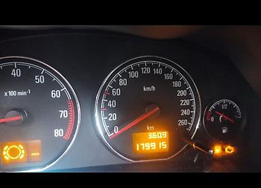 Opel: Opel Signum: 2003 г., 2.2 л, Механика, Бензин, Хэтчбэк — 5