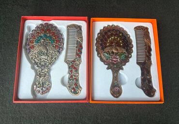 Digər aksesuarlar: Üzərində qırmızı,qara və ağ rənglərin qarışığı ilə simmetrik butalı — 1