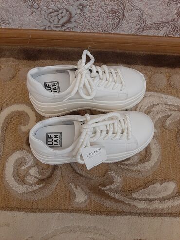 Women's Sneakers and athletic shoes: Ölçü: 38, rəng - Ağ, Yeni -da lalafo.az — 9 Women's Sneakers and athletic shoes: Ölçü: 38, rəng - Ağ, Yeni — 9