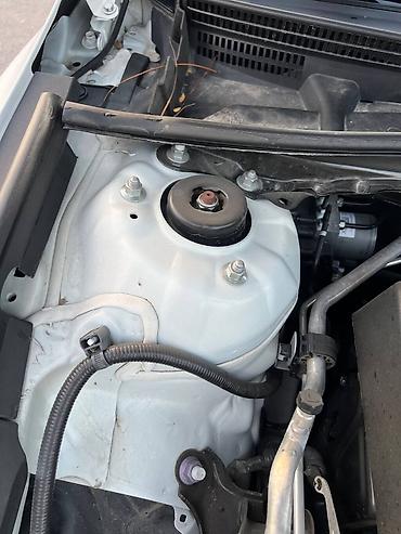 geely e5: Toyota Camry: 2022 г., 2.5 л, Типтроник, Бензин, Седан — 9
