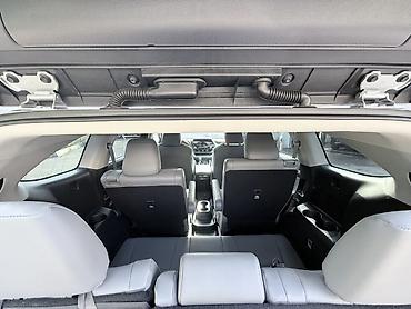 2 8: Toyota Highlander: 2022 г., 2.5 л, Автомат, Гибрид, Кроссовер — 10