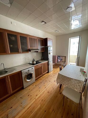 Uzunmüddətli kirayə mənzillər: Kirayə mənzil – Nərimanov metrosuna yaxın. Heydər Əliyev Mərkəzinin — 5