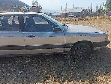 Audi 100: 1984 г., Бензин, Седан