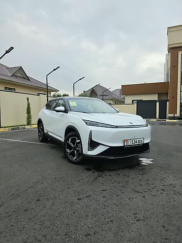 белый dongfeng aeolus e70: Dongfeng : 2026 г., Автомат, Электромобиль, Универсал — 2