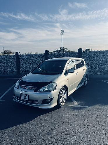 man: Toyota Ipsum: 2002 г., 2.4 л, Автомат, Бензин, Минивэн — 2