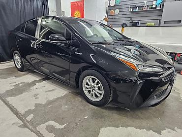 Toyota: Toyota Prius: 2020 г., 1.8 л, Автомат, Гибрид, Хетчбек — 4