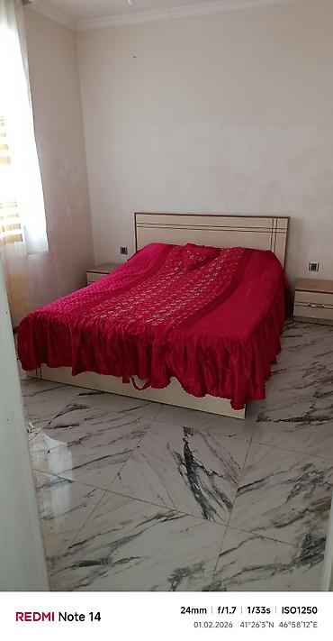 Həyət evləri və villaların satışı: Dağ mənzərəli həyət evi - İki mərtəbəli ev, üst mərtəbədə geniş — 16