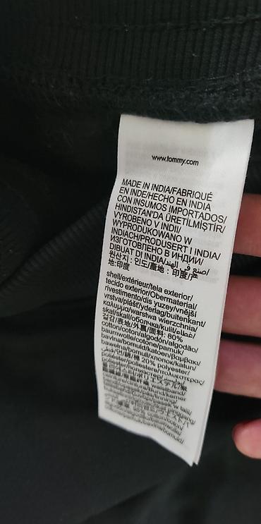 simic obuca: TOMMY JEANS muške trenerke – crne, veličina M, original - Model — 4