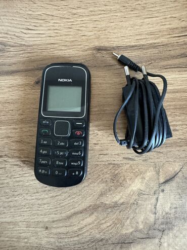 nokia 7900: Nokia 702T, Б/у, цвет - Черный, 1 SIM