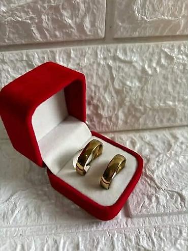 Setovi nakita: Burme komplet za nju i njega. Zlatne i srebne boje. - — 16