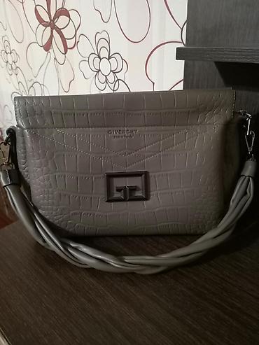 rende: Çiyin çantası, Givenchy, İşlənmiş — 1
