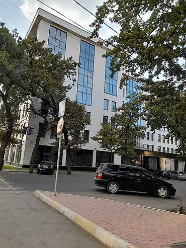 Аренда офисов: Аренда офисов, 404 м², В бизнес центре, 1 линия — 7