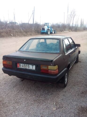 Audi: Audi 80: 1984 г., 1.8 л, Механика, Бензин, Седан