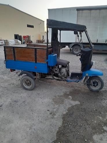 50 kubika motor: Yükdaşıma üçün üçtəkərli moto-kargo - Praktik yük platforması: Arxa — 1