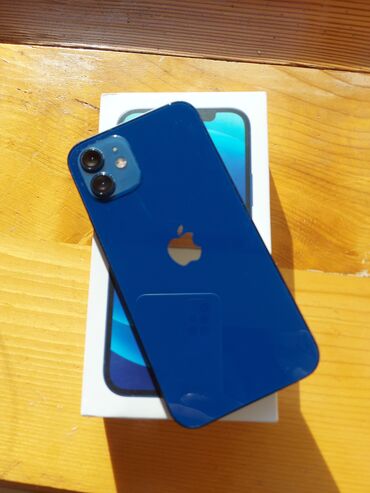 Apple iPhone: IPhone 12, Б/у, 128 ГБ, Синий, Зарядное устройство, Защитное стекло, Чехол, 84 %