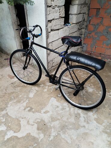 irsad telecom velosiped: İşlənmiş Şose velosipedi 28", sürətlərin sayı: 7, Ünvandan götürmə, Ödənişli çatdırılma, Rayonlara çatdırılma