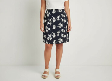 spódnice haftowane kwiaty: F&F, Women`s skirt, size 3XL