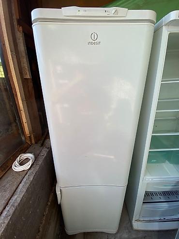 Холодильник Indesit, однокамерный с морозильным отделением снизу at lalafo.kg Холодильник Indesit, однокамерный с морозильным отделением снизу