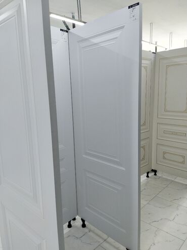 qapi kraskalari: A-DOORS daxili qapı - Model: Largo2 - Rəng: Ağ - Üslub: Klassik