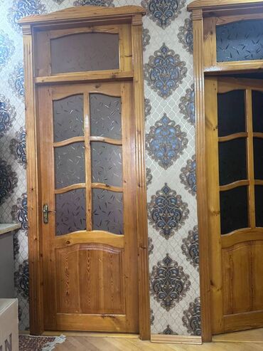 obshivka taxta: Salam. Qapilar 6 ededir 3 eded olcusu 80x2.50 3 eded ise