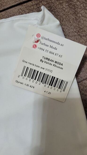 Baş geyimləri: Şarf 5 man
təzədi
şəkli sola cevirin — 18