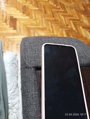 note 2: Смартфон Samsung (линейка Galaxy A, с тройным модулем камеры). Цвет — 3